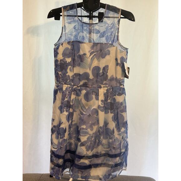 Taylor size 10 White and Blue Floral Sleeveless Sundress - Picture 1 of 6
